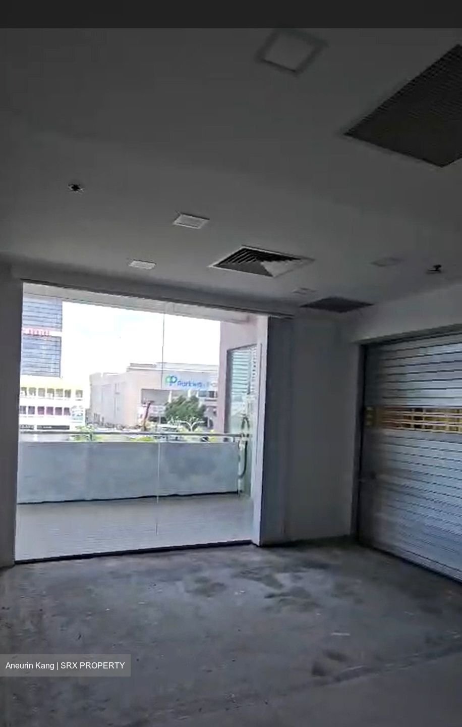 Roxy Square (D15), Retail #566106531